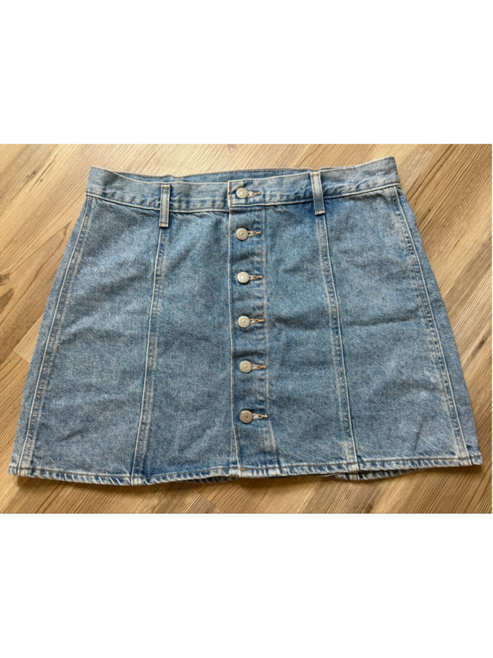 Women's Levi's Blue Denim Button-Front Mini Skirt Size 32